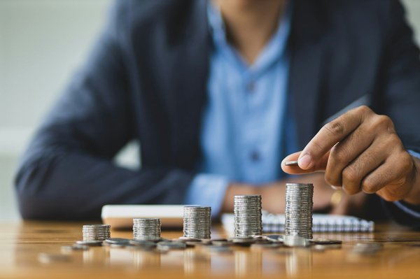 Investir 30000 euros : options rentables pour un rendement optimal