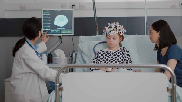 Comment les techniques de construction médiévales ont-elles évolué au fil du temps ?