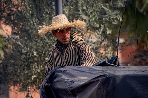 Djellaba marocain : histoire et portée culturelle